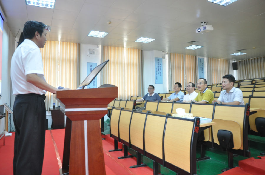 玉林市委常委、組織部長覃天衛(wèi)到廣西銀億調(diào)研